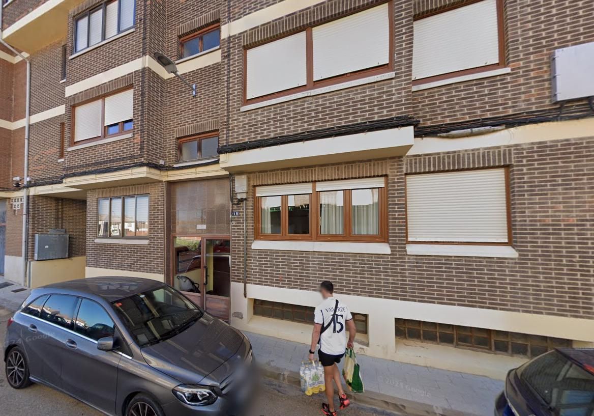 Exterior view of Planta baja for sale in Herrera de Pisuerga