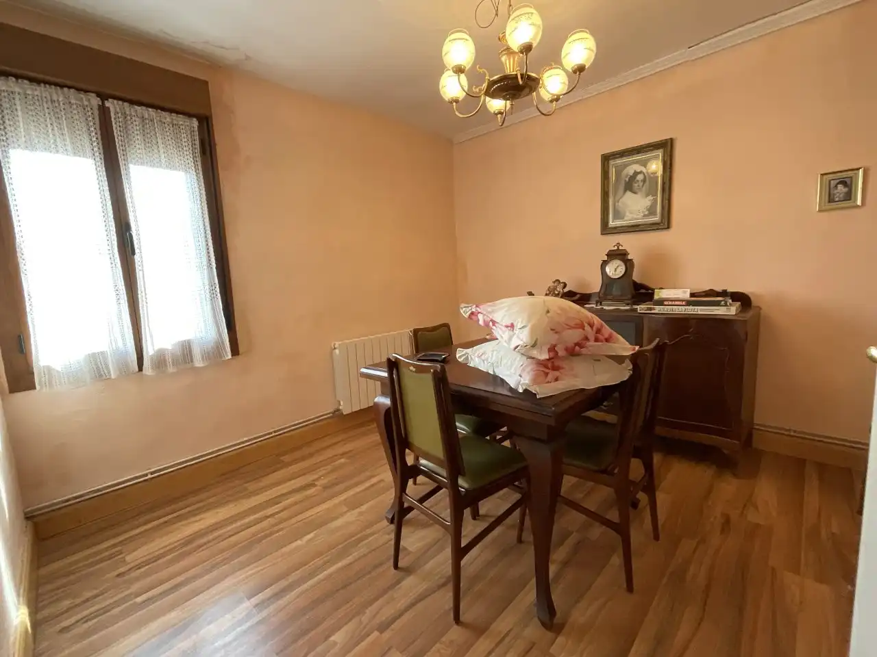 Comedor de Casa adosada en venta en Bascuñana, Burgos