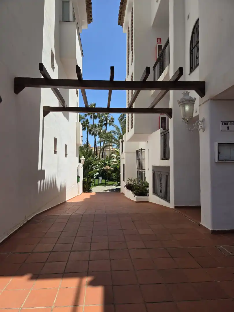 Vista exterior de Piso en venta en Torremolinos con Terraza, Trastero y Amueblado