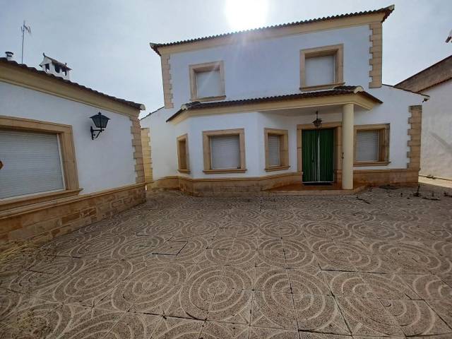 Casa-chalet en Venta en Fuensanta
