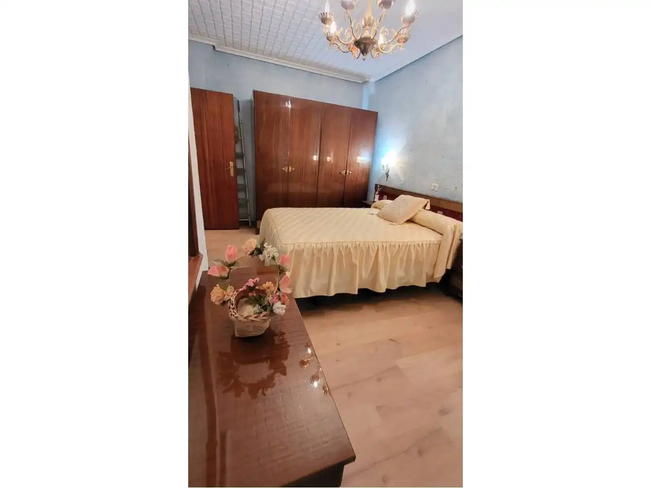 Schlafzimmer von Dachboden zum Verkauf in  Logroño mit Terrasse und Abstellraum