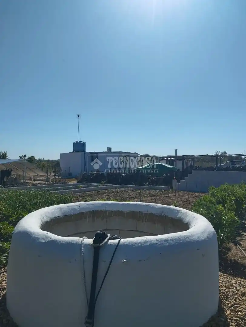 Finca rústica en venda en Marchena amb Moblat
