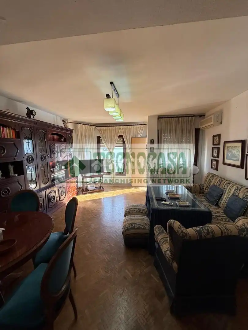Living room of Flat for sale in Ronda  with Air Conditioner, Parquet flooring and Balcony
