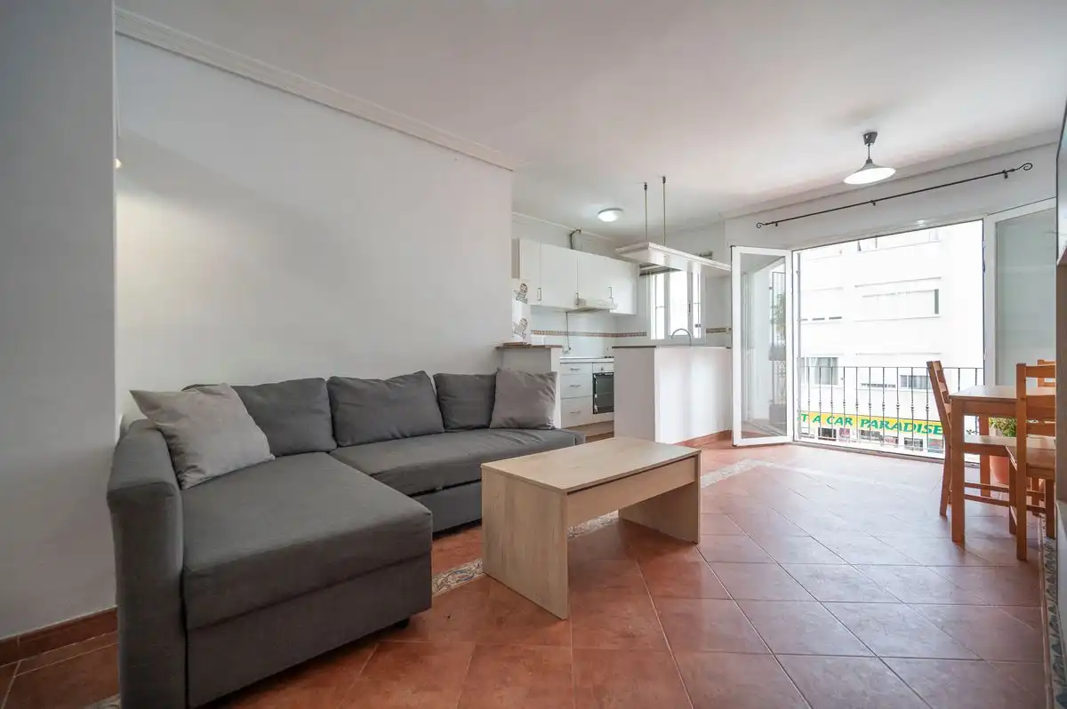 Appartamento con terrazza in vendita a Carrer de Galícia, imagen 2