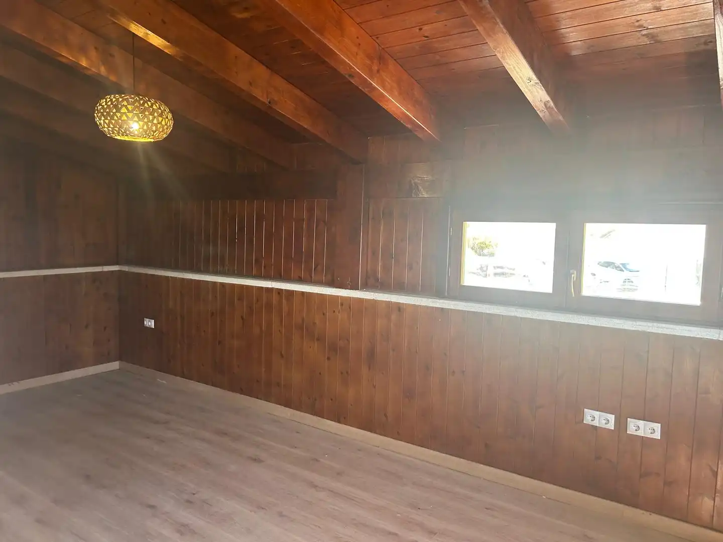 Comedor de Casa adosada en venta en Vilanova i la Geltrú con Aire acondicionado, Calefacción y Jardín privado