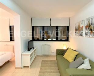 Living room of Apartment to rent in  Barcelona Capital  with Air Conditioner, Heating and Parquet flooring