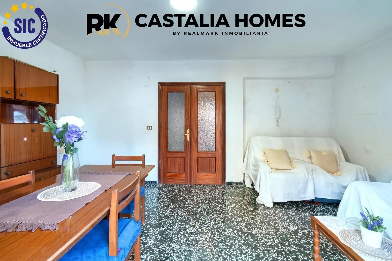 Vista exterior de Pis en venda en Castellón de la Plana / Castelló de la Plana amb Balcó