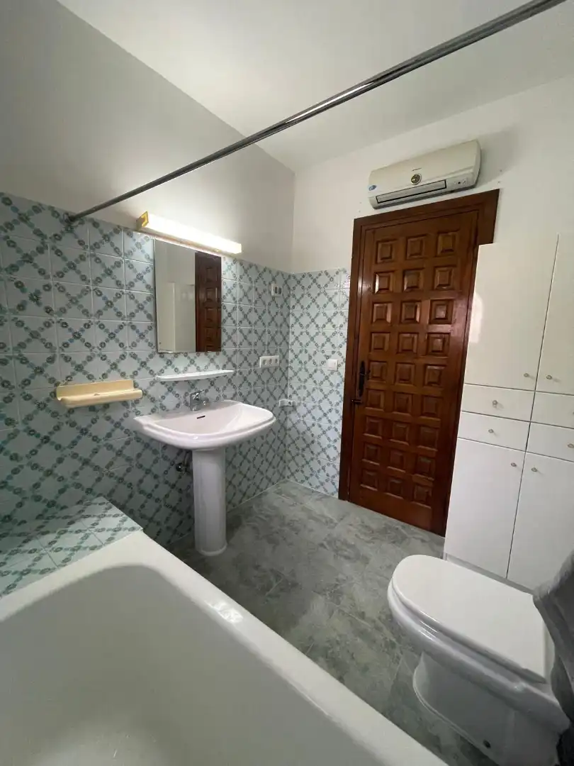 Bany de Casa o xalet en venda en Calpe / Calp amb Aire condicionat, Jardí privat i Terrassa