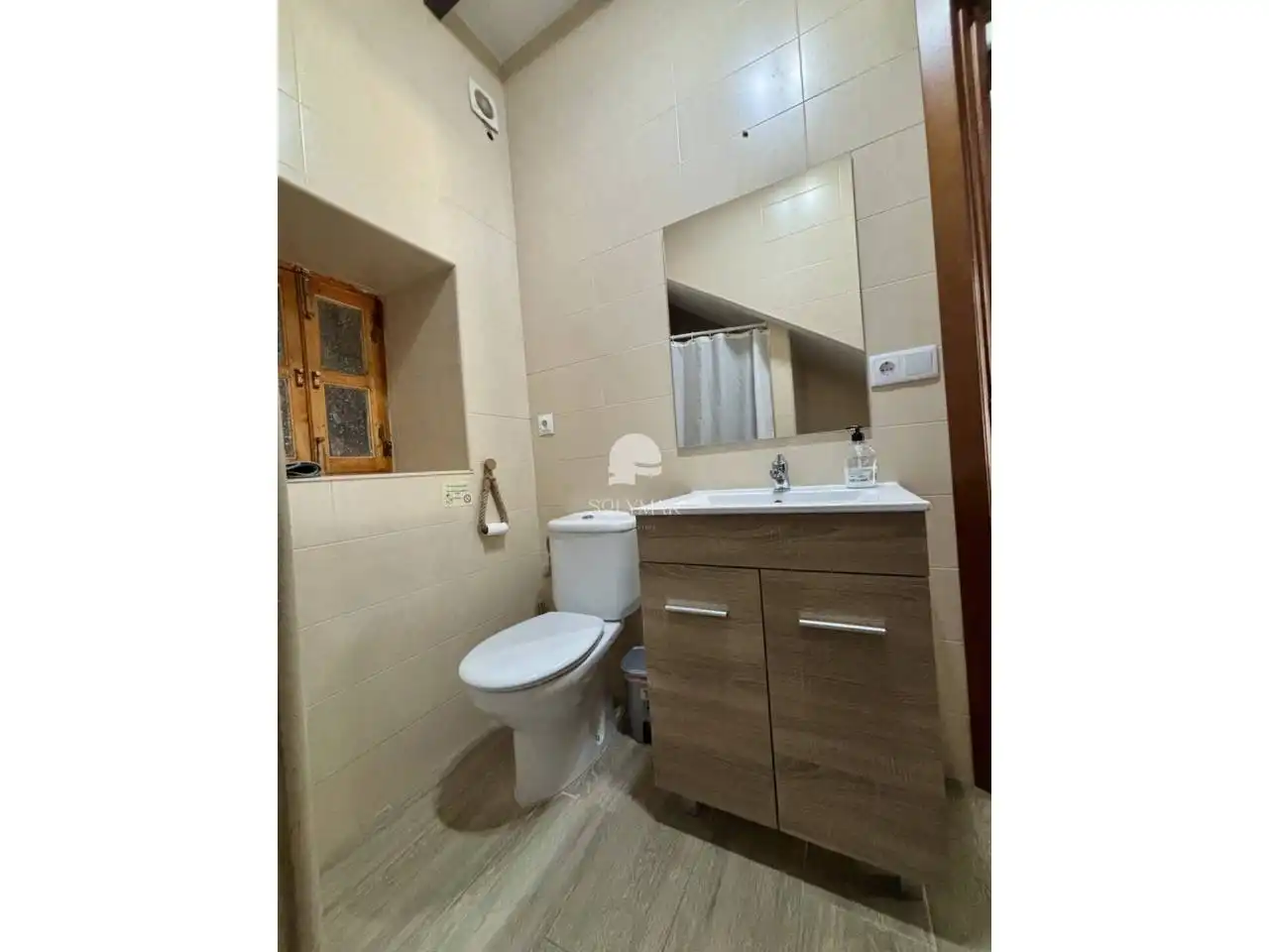 Baño de Casa o chalet de alquiler en Canillas de Aceituno con Aire acondicionado, Calefacción y Jardín privado