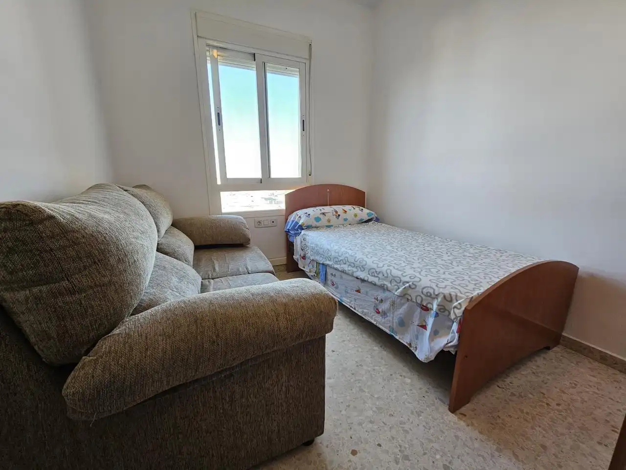 Bedroom of Flat for rent in Jerez de la Frontera  with Air Conditioner, Terrace and Furnished