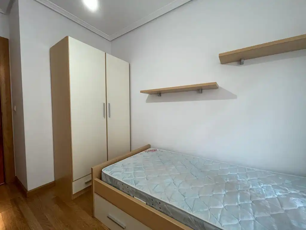 Bedroom of Apartments for rent in Ponferrada  with Heating, Furnished and Balcony