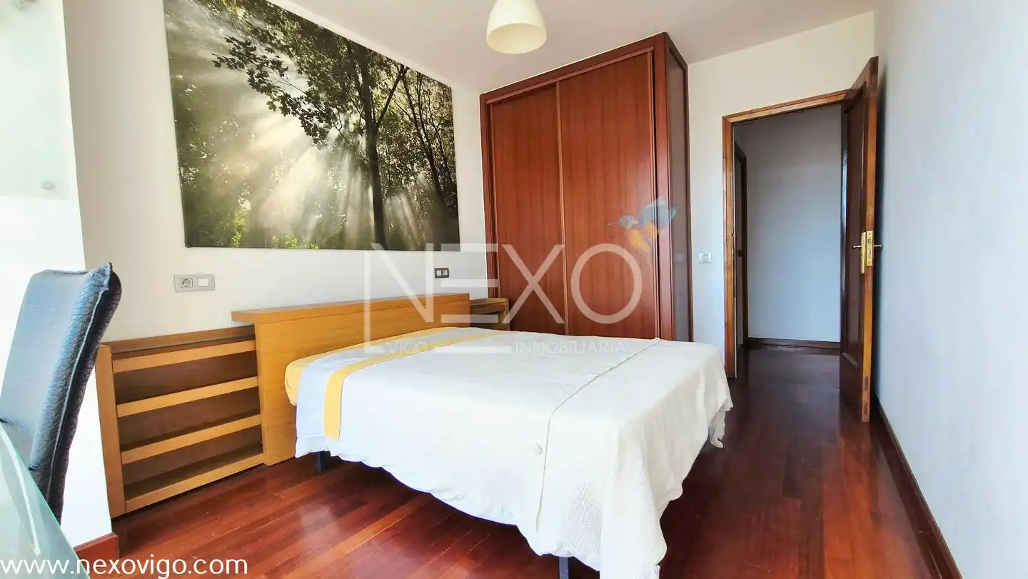 Flat for sale in Avenida da Gran Vía, O Castro