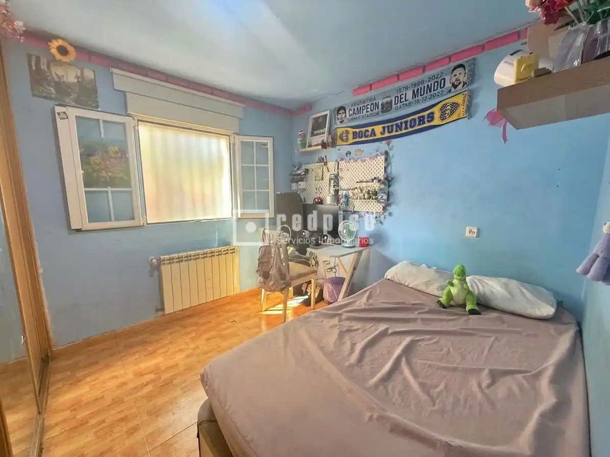Habitación de Piso en venta en Madrid con Calefacción