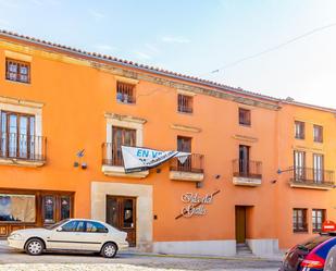 Exterior view of Building for sale in Trujillo