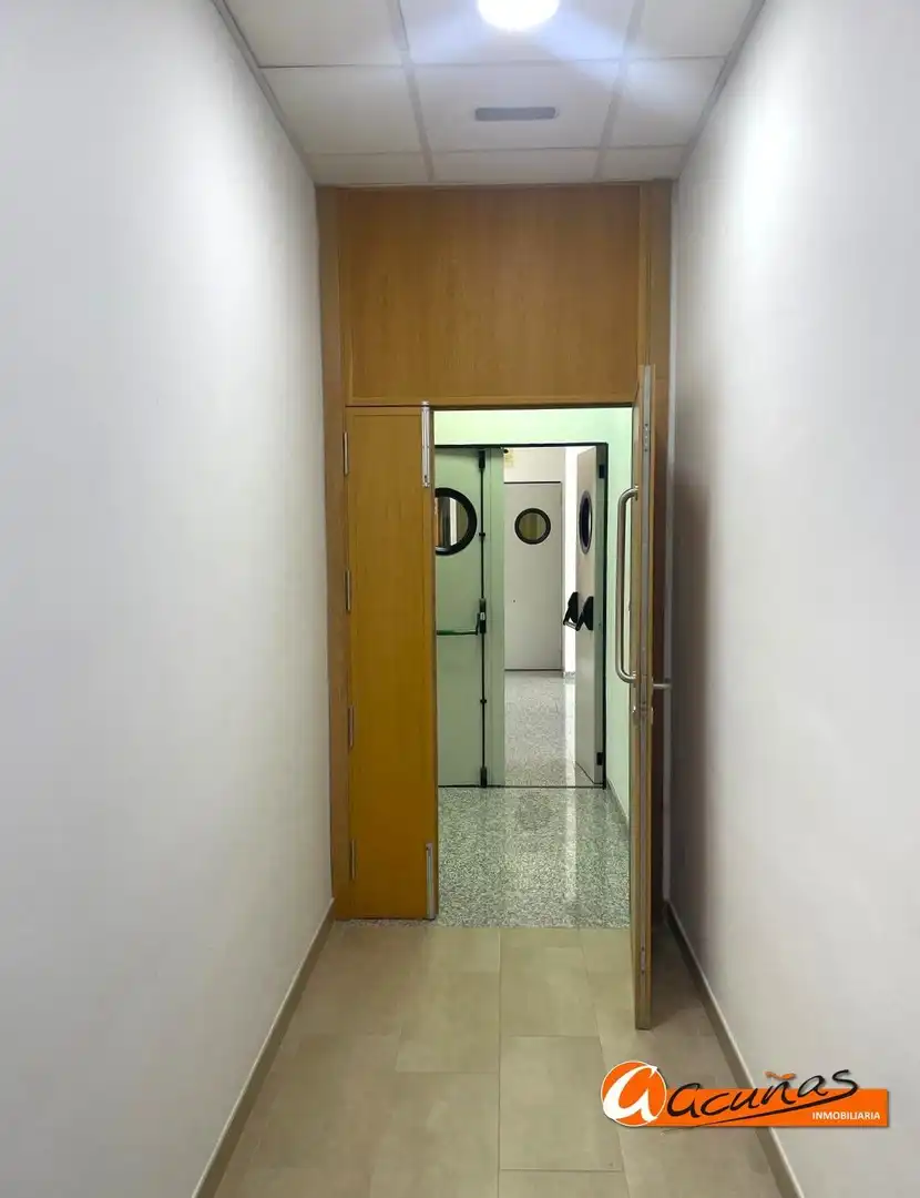 Oficina de lloguer a Zona de la Vega