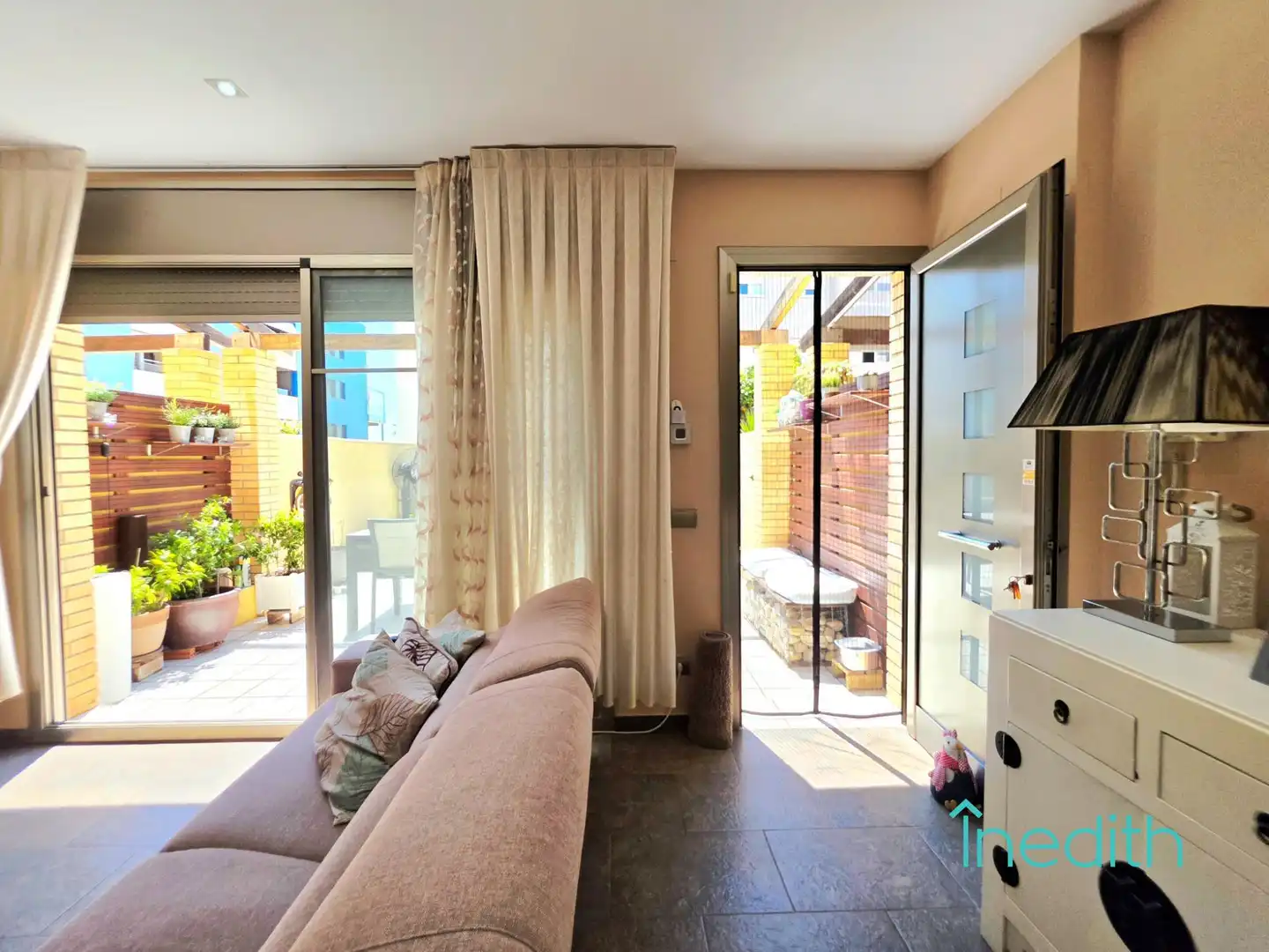 Living room of Houses for sale in Cubelles  with Air Conditioner, Heating and Private garden