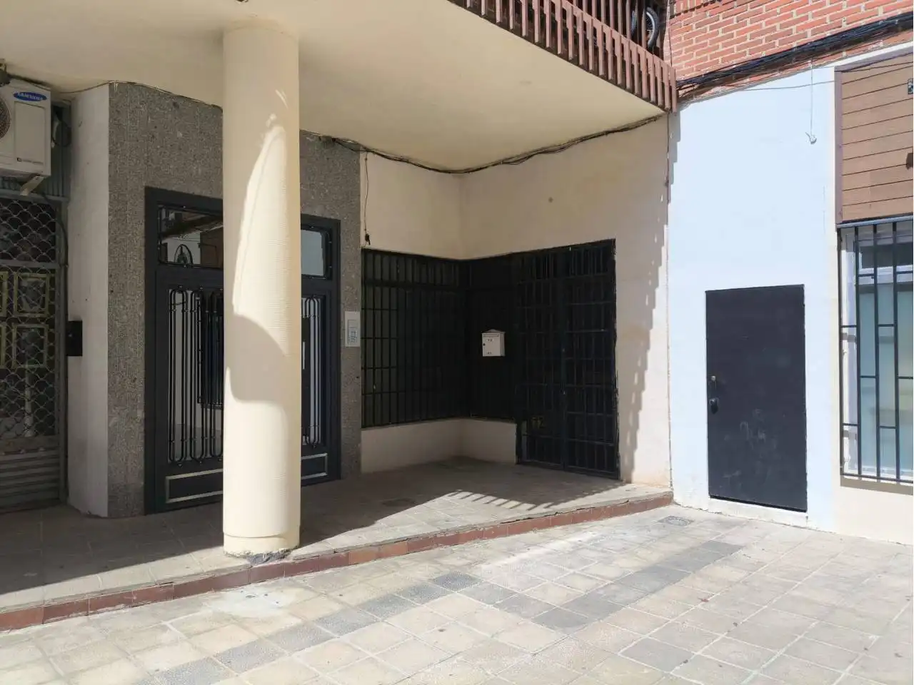Vista exterior de Local de lloguer en Navalcarnero