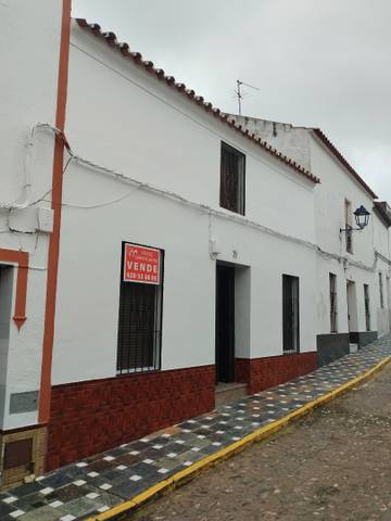 Casa-chalet en Venta en Calle San Lorenzo en Oliva de la Frontera