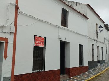 Casa con giardino in vendita a Calle San Lorenzo