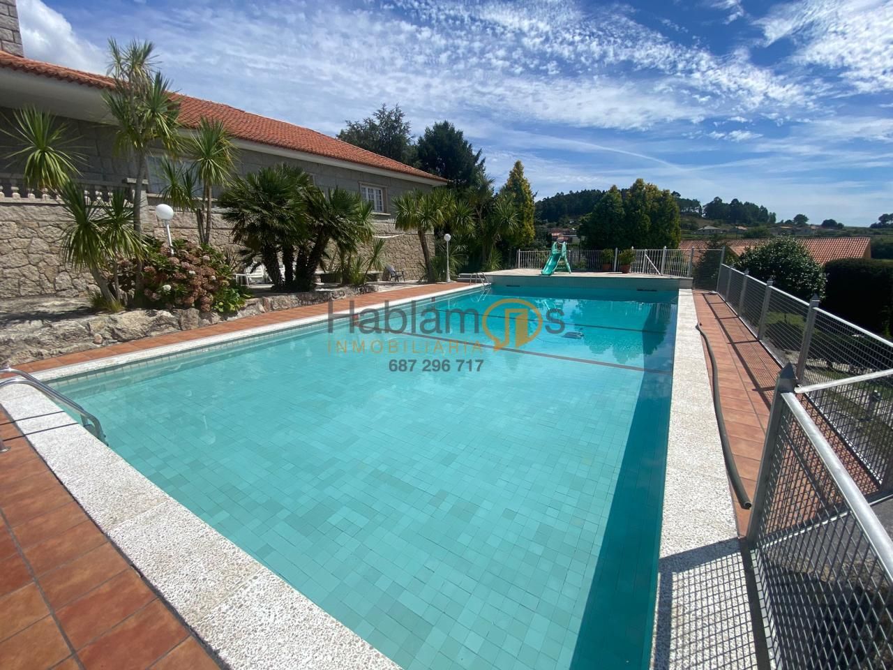 Swimming pool of Country house for sale in Vilagarcía de Arousa  with Heating, Private garden and Parquet flooring