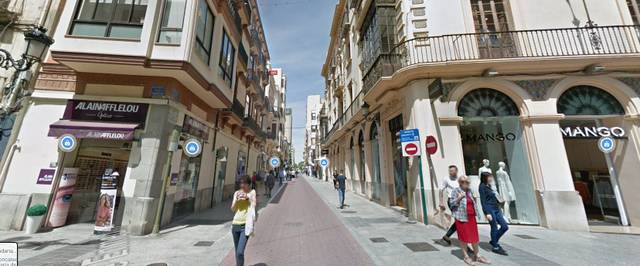 Casa-chalet en Venta en Carrer de Colon en Casco Histórico