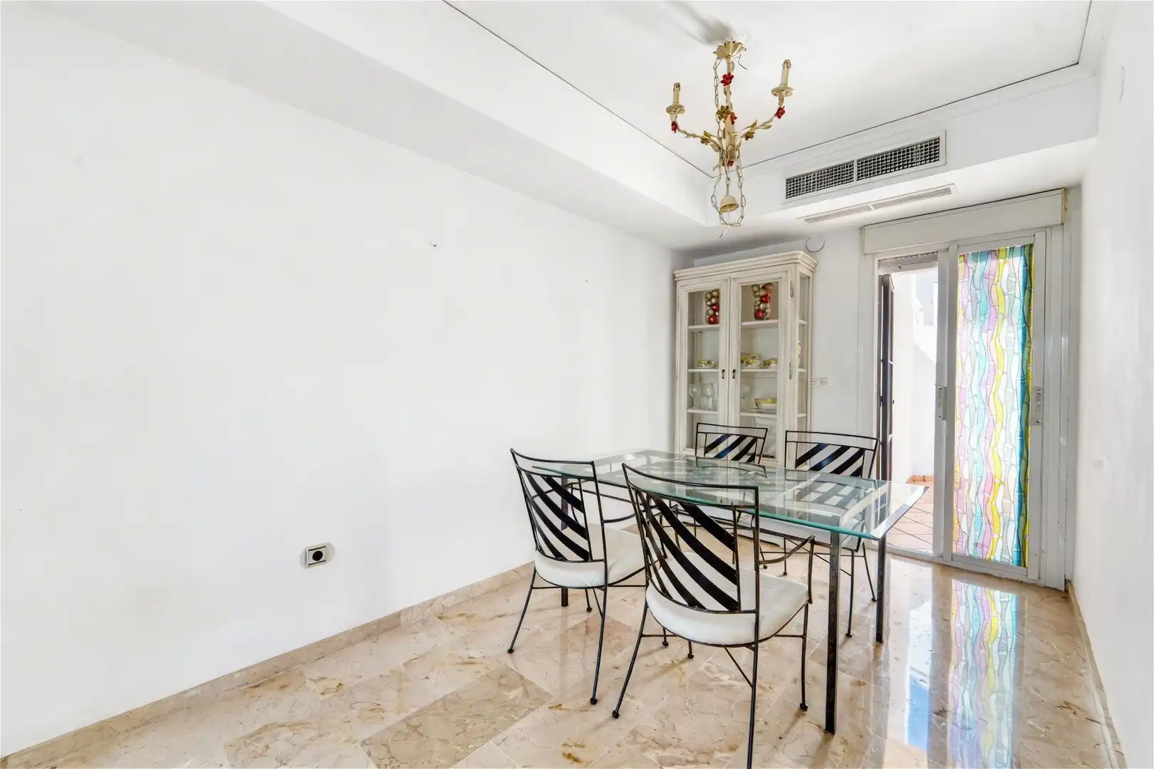 Dining room of Detached homes for sale in Marbella  with Air Conditioner, Heating and Terrace