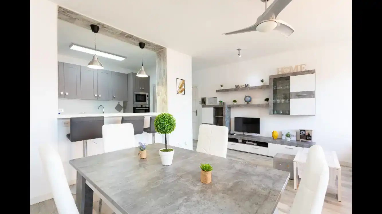 Esszimmer von Wohnung zur Miete in El Rosario mit Klimaanlage und Schwimmbad