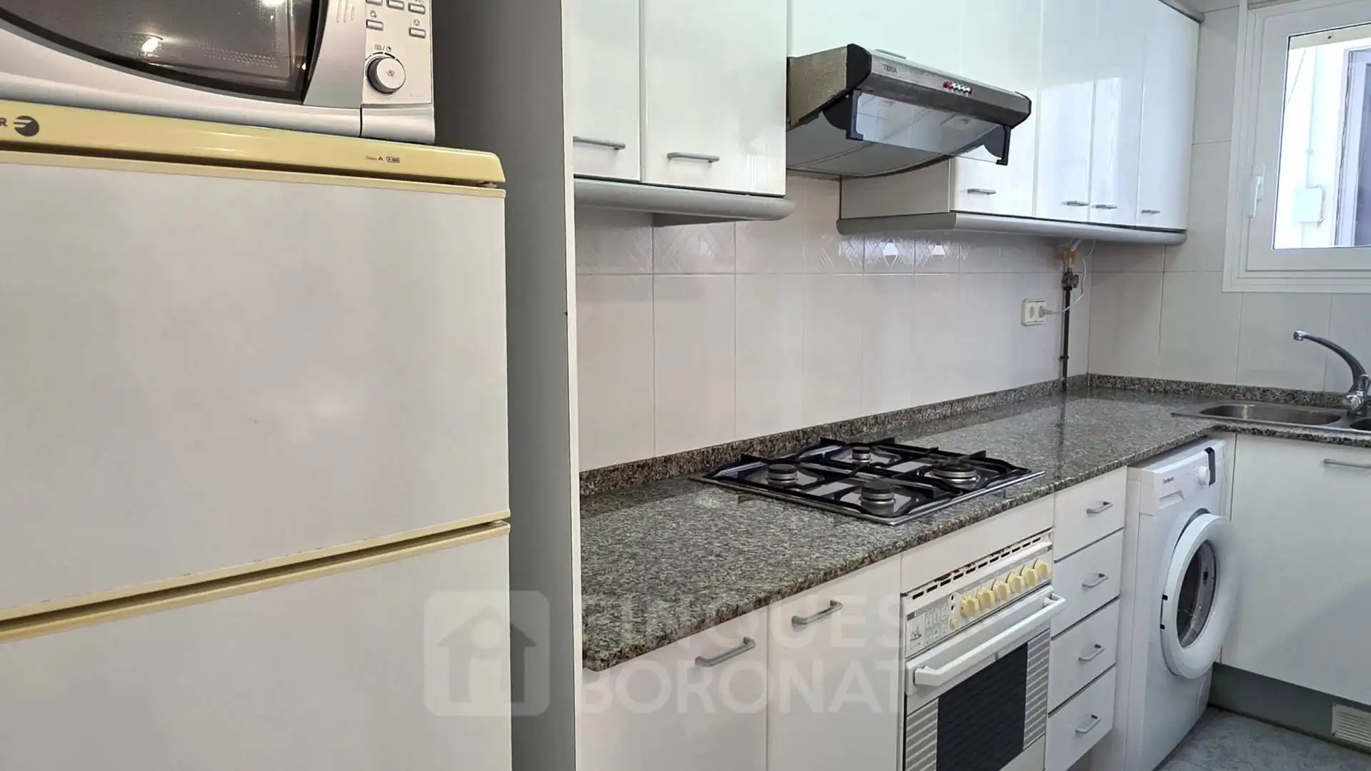 Cuina de Pis en venda en Tarragona amb Aire condicionat, Moblat i Forn