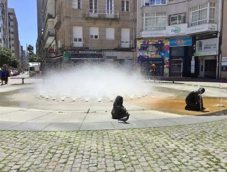 Vista exterior de Ático de alquiler en Pontevedra Capital  con Aire acondicionado, Calefacción y Amueblado