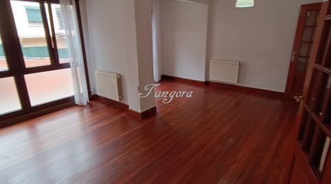 Foto 2 de Piso en venta en Salsidu Etorbidea, Villamonte, Getxo