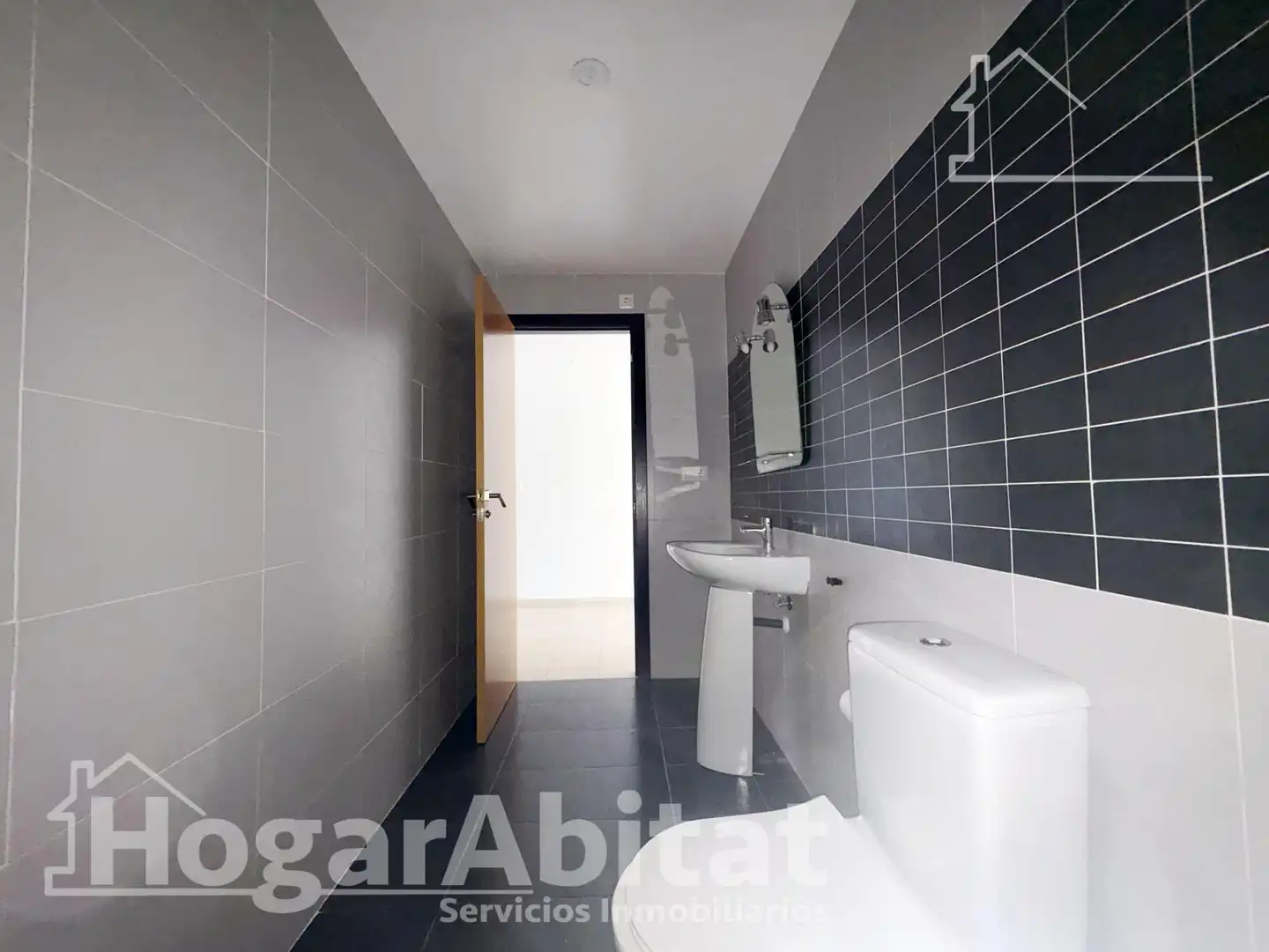 Bany de Àtic en venda en Vilallonga / Villalonga amb Terrassa, Balcó i Piscina comunitària