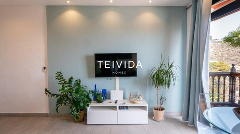 Foto 4 de Piso en venta en Calle Finlandia, San Eugenio Alto, Adeje