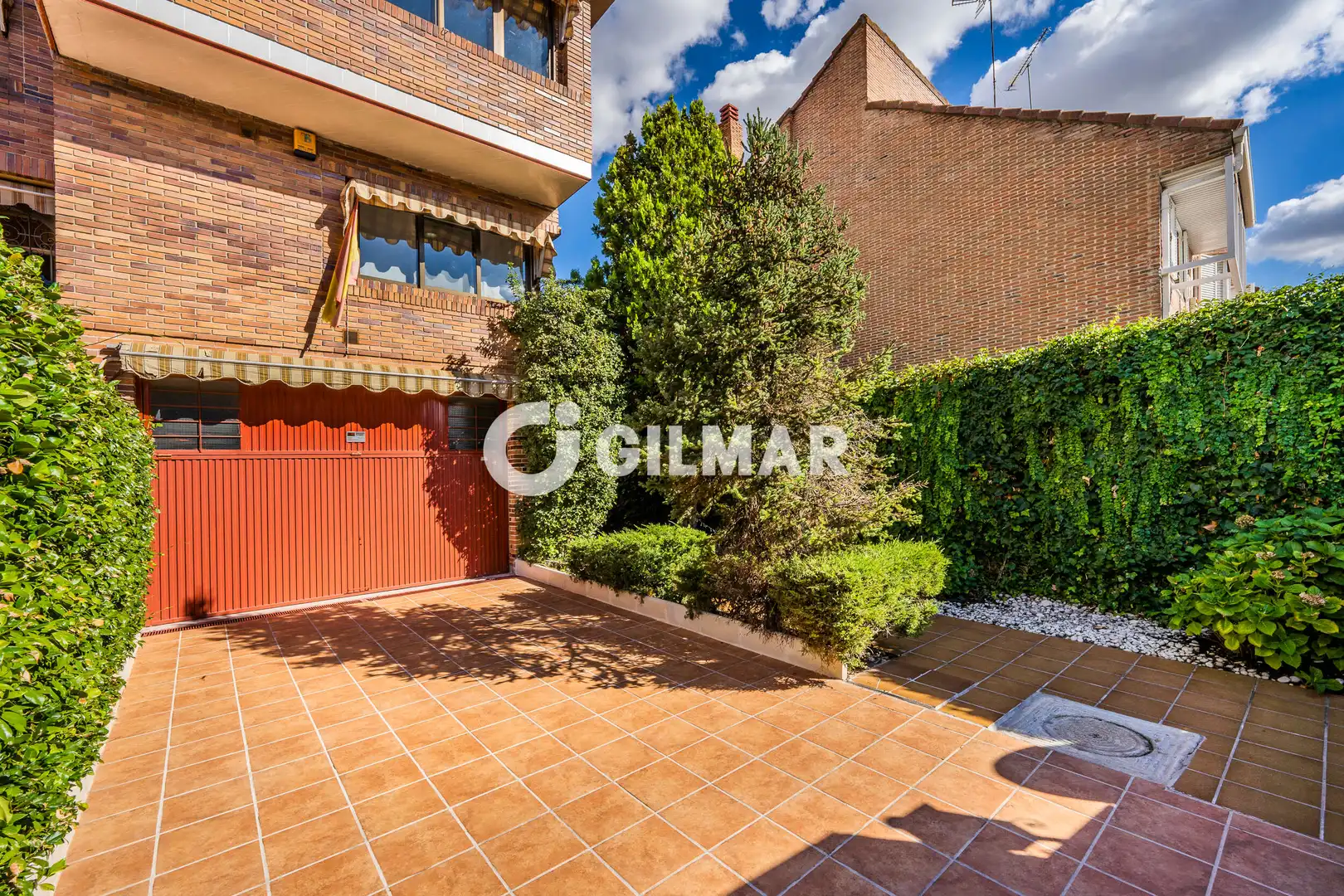 Jardí de Casa adosada en venda en Madrid amb Calefacció, Jardí privat i Piscina