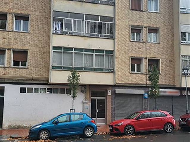 Local comercial en Venta en Uribiguela, 4 en Abetxuko