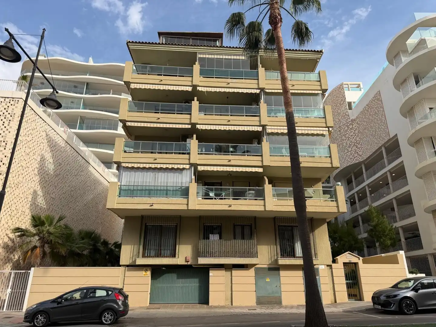 Vista exterior de Apartamento de alquiler en Fuengirola con Aire acondicionado, Terraza y Amueblado