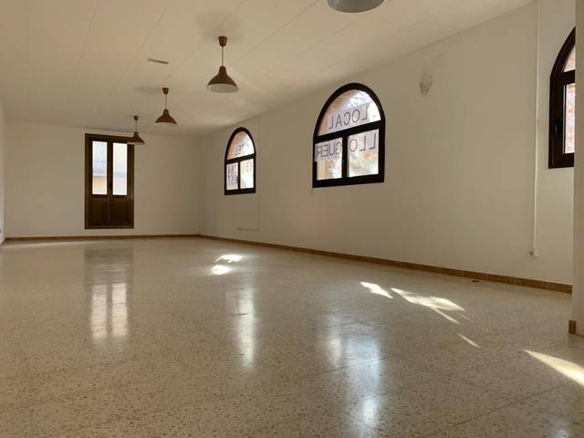 Local comercial en Alquiler en Martorell