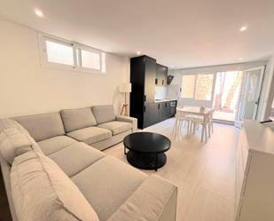 Sala d'estar de Planta baixa de lloguer en La Nucia amb Aire condicionat, Calefacció i Jardí privat