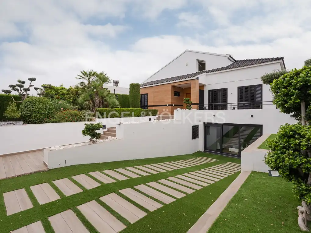 Exterior view of Houses for rent in Bétera  with Air Conditioner, Heating and Private garden