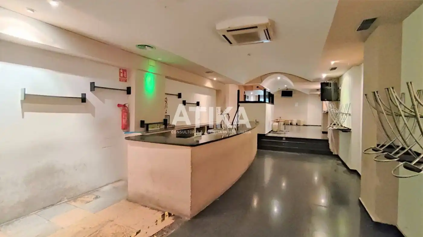 Business premises for sale in Sant Josep - Zona Hospital, imagen 6