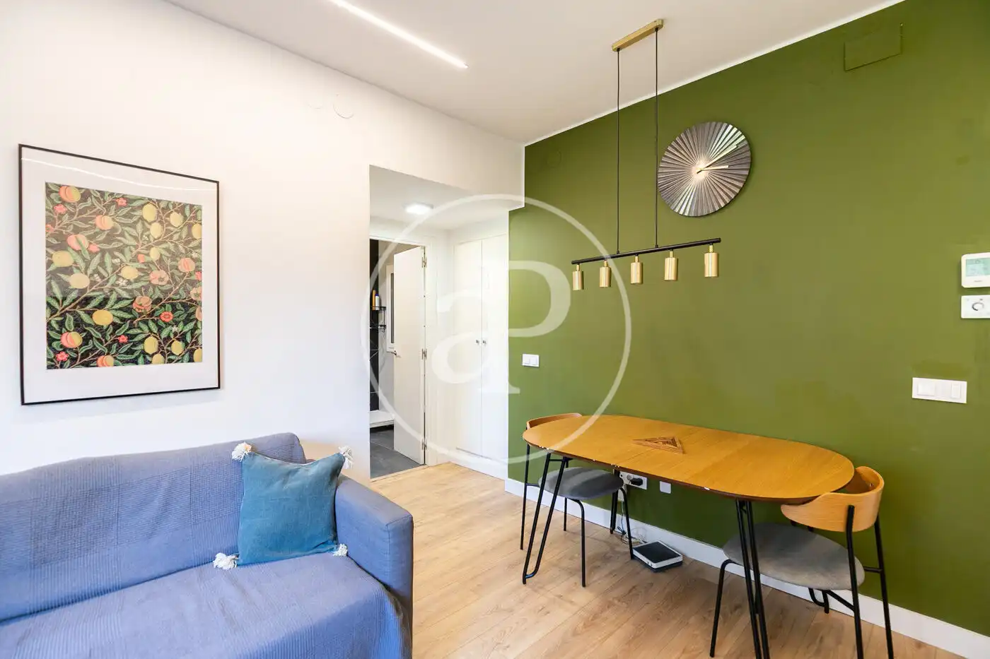 Außenansicht von Wohnung zum Verkauf in Barcelona mit Heizung