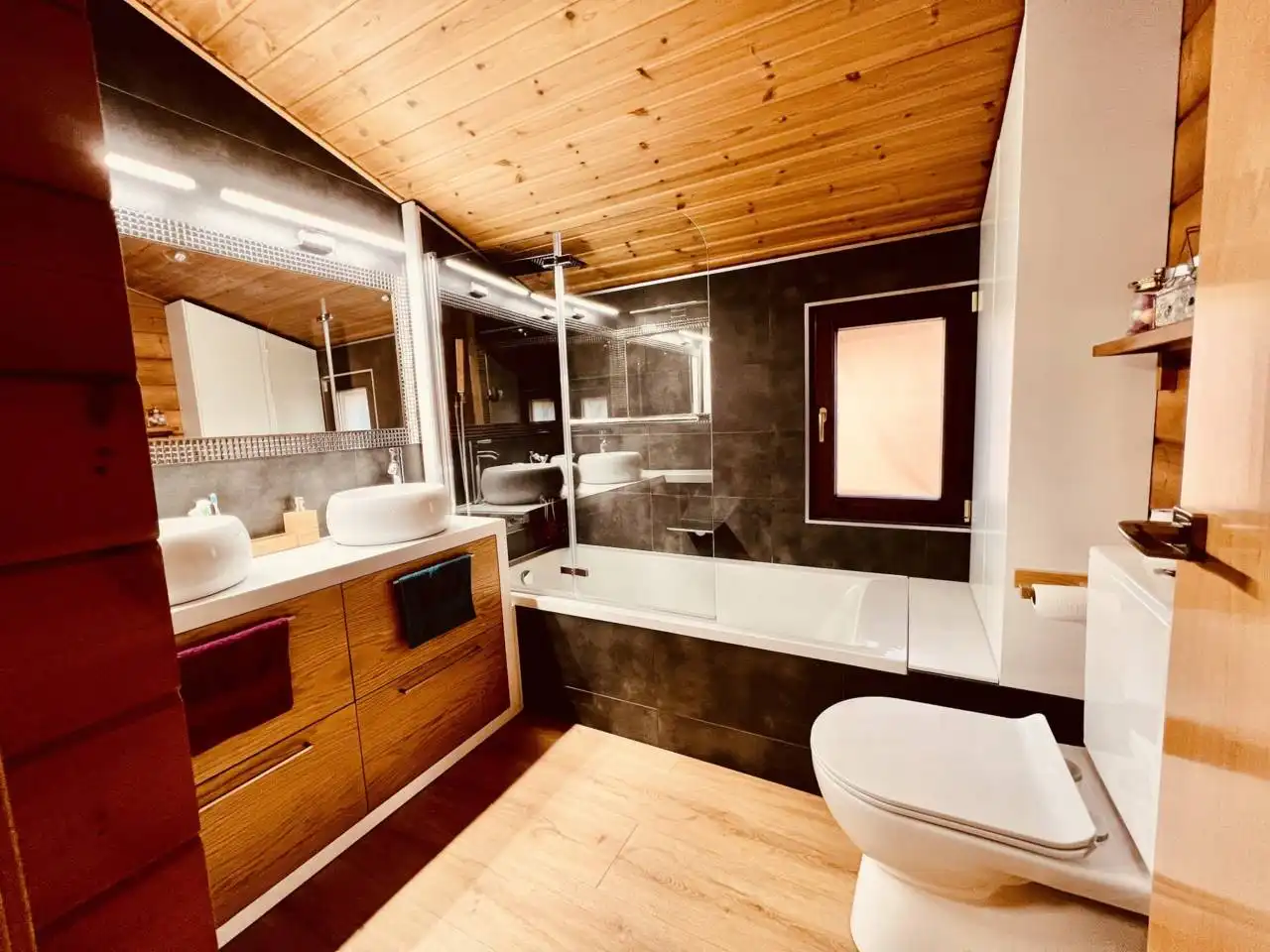 Baño de Casa o chalet en venta en Caldes de Montbui con Calefacción, Jardín privado y Parquet