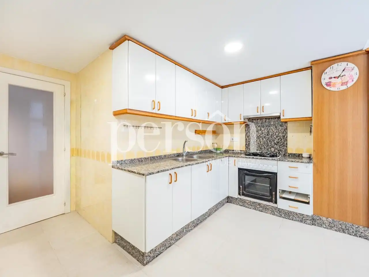 Cocina de Piso de alquiler en Valencia con Aire acondicionado y Terraza