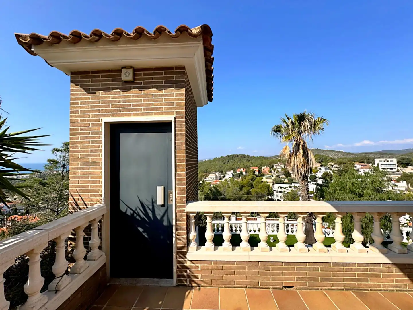 Casa amb piscina en venda a Avenida GARROFERS, imagen 14