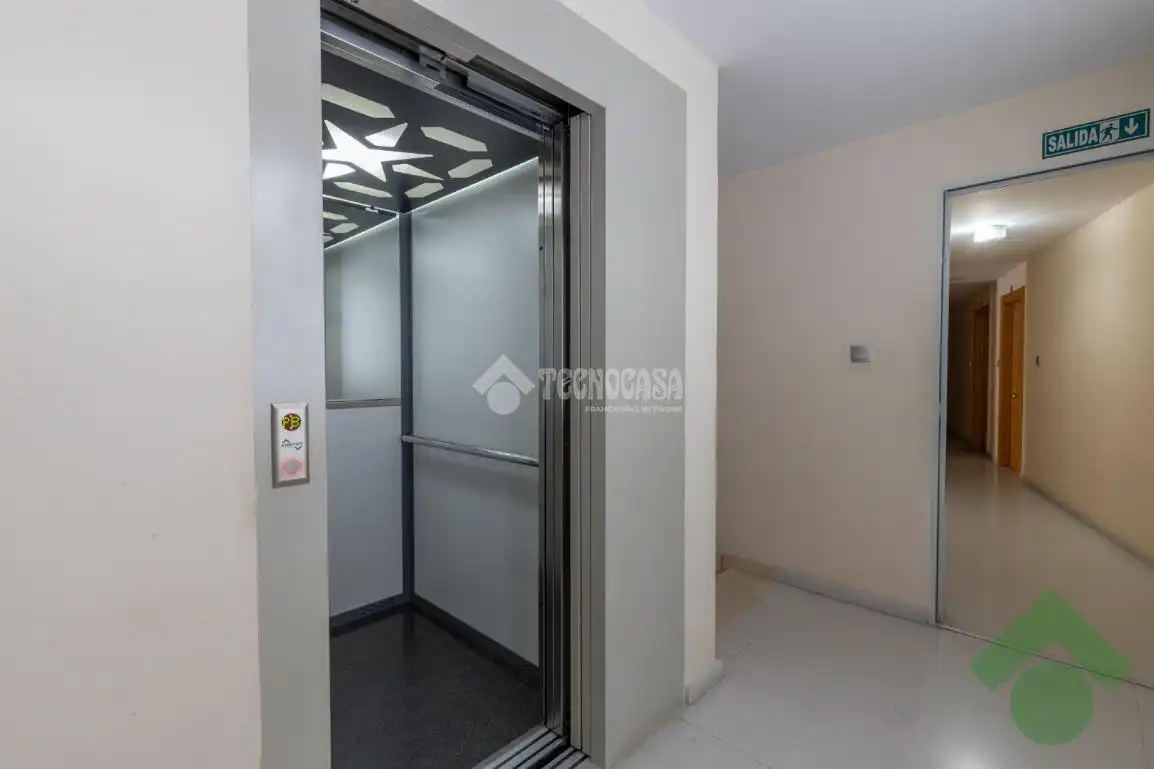 Piso en venta en Calicasas