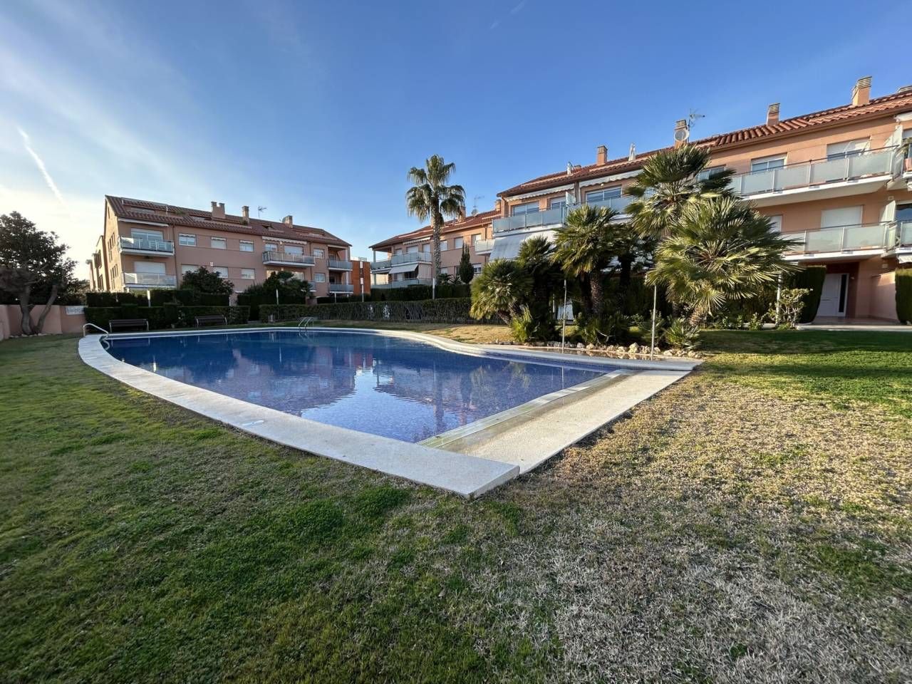 Piscina de Pis en venda en Cubelles amb Traster i Piscina comunitària