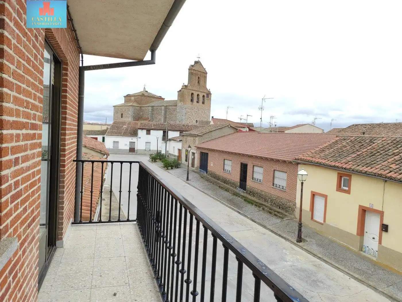 Vista exterior de Casa o chalet en venta en Velayos con Terraza, Trastero y Amueblado