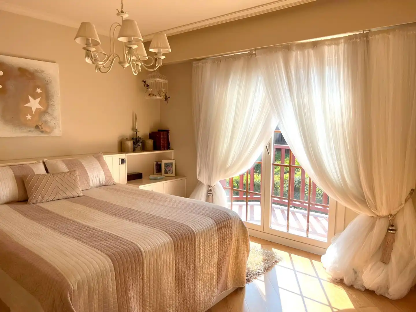 Habitación de Casa adosada en venta en Zarautz con Aire acondicionado, Calefacción y Jardín privado