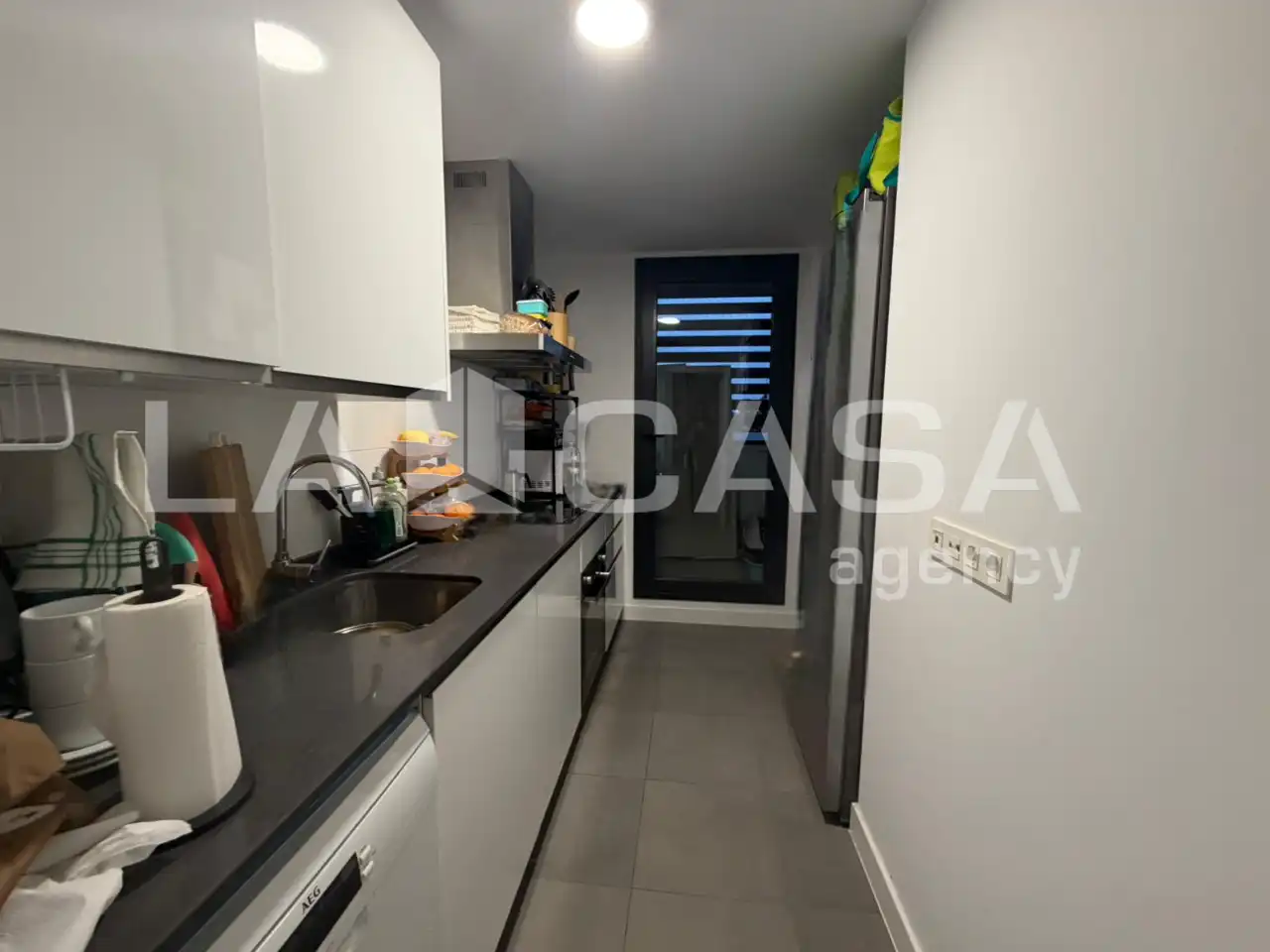 Kitchen of Flat for sale in Dos Hermanas  with Air Conditioner, Terrace and Swimming Pool