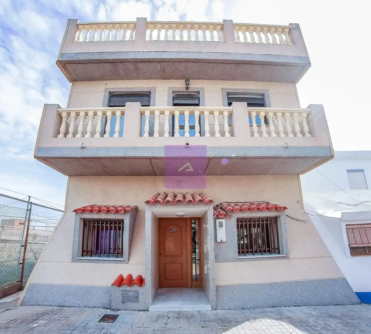 Haus zum Verkauf in Pobles del Sud, imagen 2