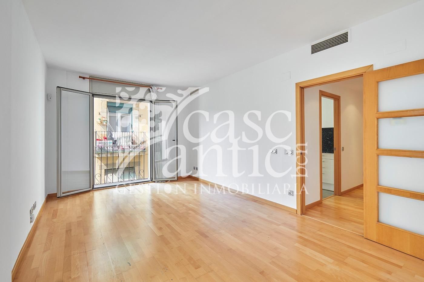 Bedroom of Flat for sale in  Barcelona Capital  with Air Conditioner, Heating and Parquet flooring